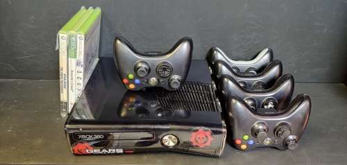Xbox 360 Console 250GB + 3 Games