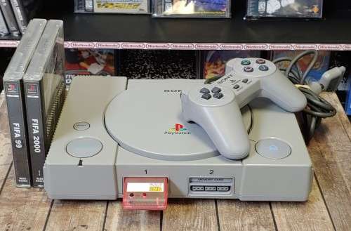 PS1 Console + 2 Games + Memory Card