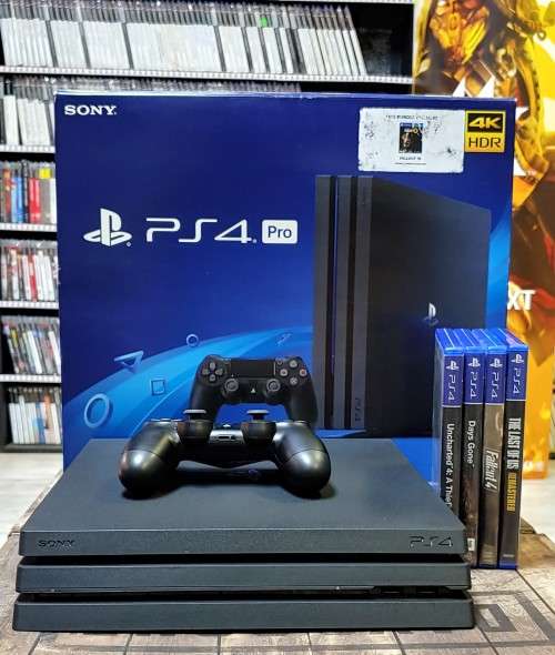 PS4 Pro Console