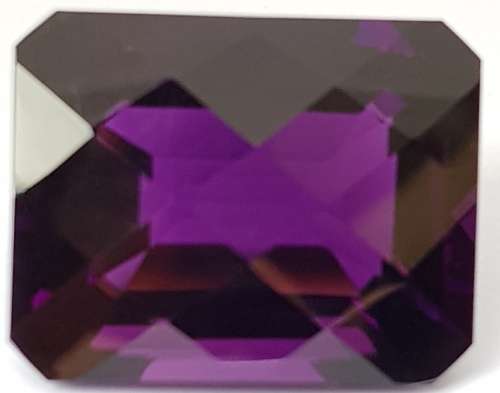HUGE LAB AMETHYST - 25 x 20 mm - 46 ct
