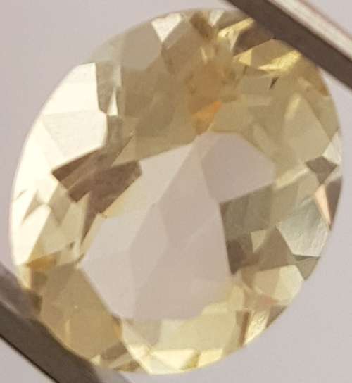 NATURAL YELLOW CITRINE FROM BRAZIL - 2.85 ct - 11x9mm