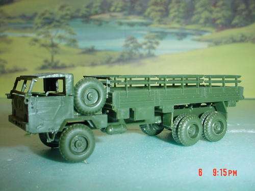 HO Wiking Model of Heavy Duty 10 Wheeler Army Truck (Troop Carrier)