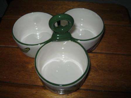 VINTAGE ?DIP SAUCE SERVER ~ NO CHIPS OR CRACKS~  HAVE A LOOK!!