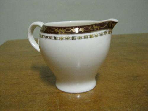 ALFRED MEAKIN JUG BEAUTIFUL!!! A MUST HAVE!!