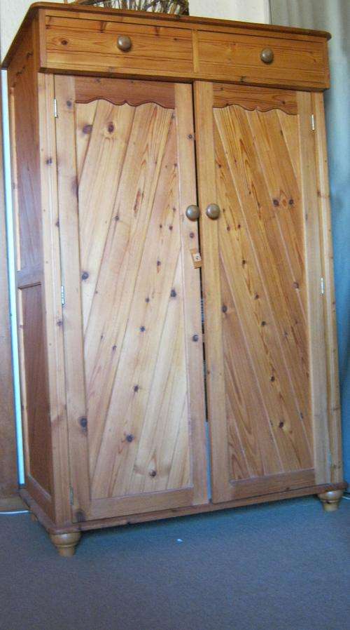 OREGON PINE TELEVISION CABINET