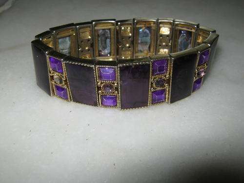 DECORATIVE VIOLET COLOURED BRACELET ~ HAVE A LOOK!!!