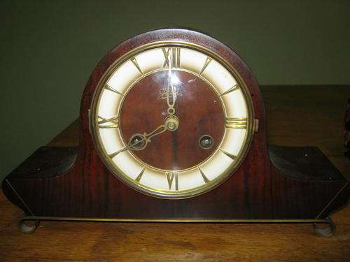 REAL VINTAGE JUBA MANTEL CLOCK IN NEED OF A SERVICE~ HAVE A LOOK!!!!