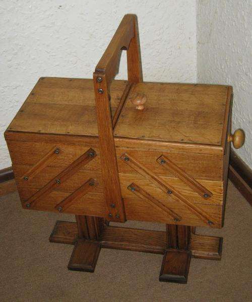 SEWING BOX IN GOOD CONDITION ~ HAVE A LOOK!!!!!