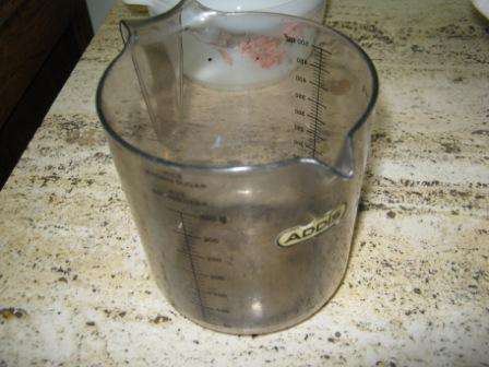 ADDIS MEASURING JUG~ IN GOOD CONDITION ~ HAVE A LOOK!!