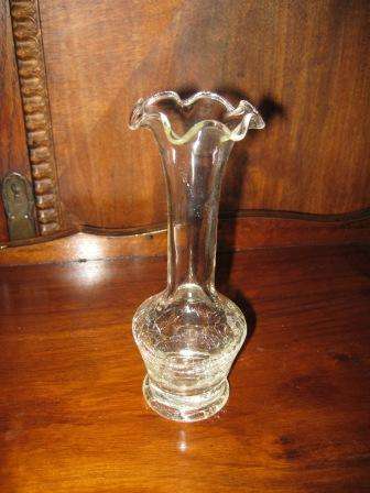 BEAUTIFUL  GLASS VASE  WITH " CRACK" DESIGN~NO CHIPS OR CRACKS ~  HAVE A LOOK!!!