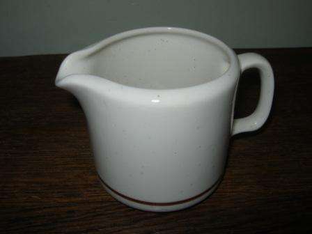 CERAMIC MILK JUG ~  NO CHIPS OR CRACKS ~HAVE A LOOK