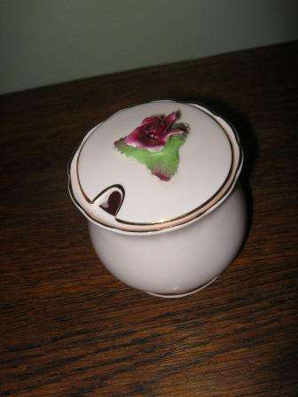 FANTASTIC VINTAGE SUGAR BOW WITH DAINTY EMBOSSED ROSE~  NO CHIPS OR CRACKS ~HAVE A LOOK