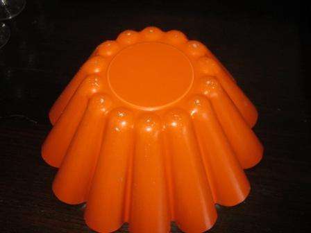 METAL JELLY MOULD ~ IN GOOD CONDITION ~  HAVE A LOOK!!!