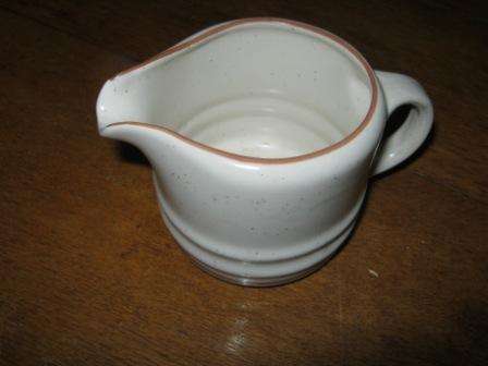 CERAMIC MILK JUG ~  NO CHIPS OR CRACKS ~HAVE A LOOK