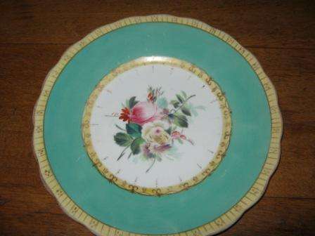 BEAUTIFUL CAKE PLATE ~ NO CHIPS OR CRACKS~HAVE A LOOK!!!!!!!!
