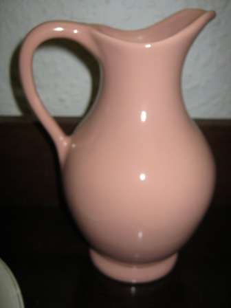 BEAUTIFUL BIG PINK ?VINTAGE CERAMIC  WATER JUG~NO CHIPS OR CRACKS ~HAVE A LOOK!!!
