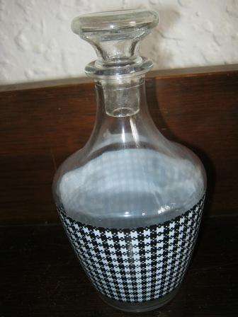 BEAUTIFUL? VINTAGE DECANTER~ NO CHIPS OR CRACKS ~HAVE A LOOK!!!