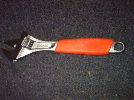 Shifting Spanner - Large 30mm adjustable wrench with rubber grip