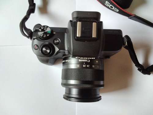 Canon EOS M50 EF-M 15-45mm IS STM Kit Black