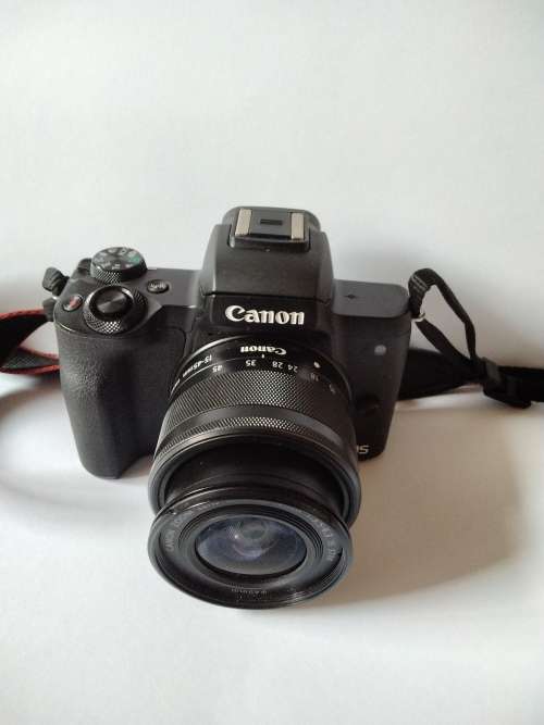 Canon EOS M50 EF-M 15-45mm IS STM Kit Black
