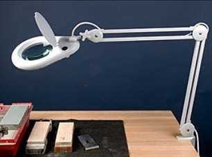 Desk or Work Bench Magnifying Lamp