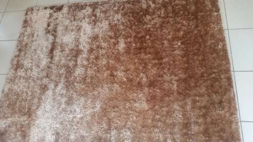 Beautiful , Soft , Warm , Excellent Quality Shaggy Rugs