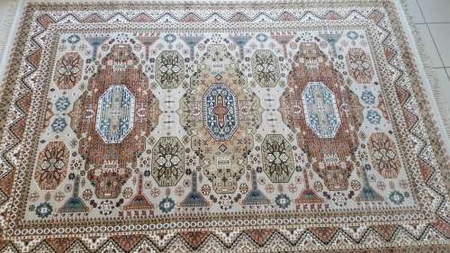 Vibrant , Affordable , Stylish Turkish Rug *REDUCED*