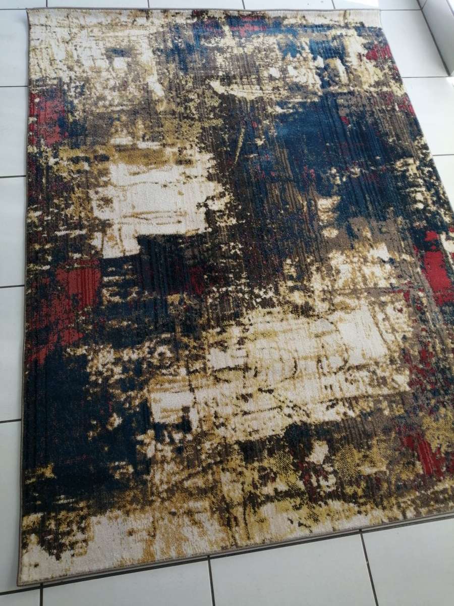 Beautiful , Vibrant , Modern , Excellent Quality Bedroom Rug