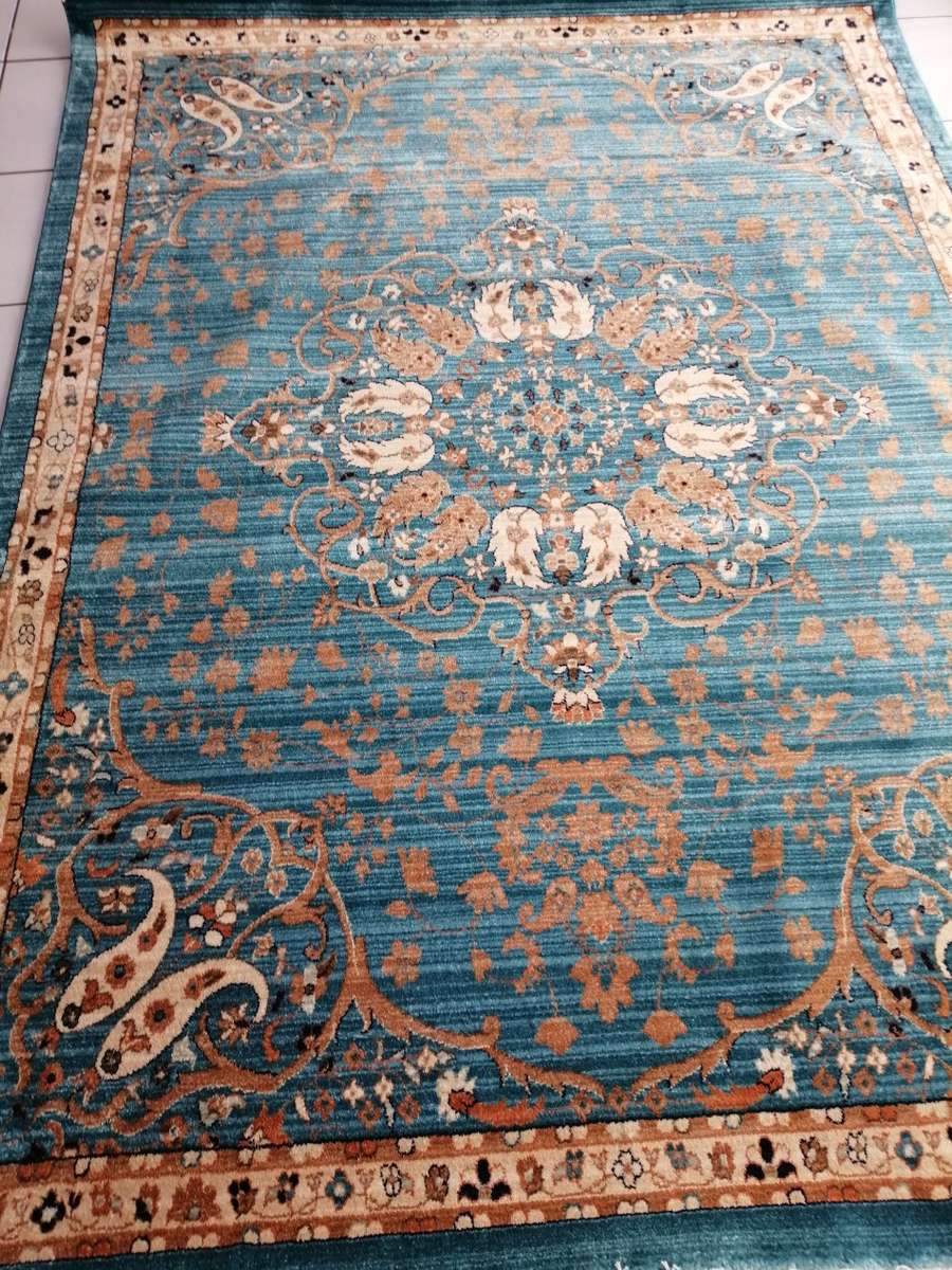 Beautiful , Vibrant , Modern , Excellent Quality Turkish Rug