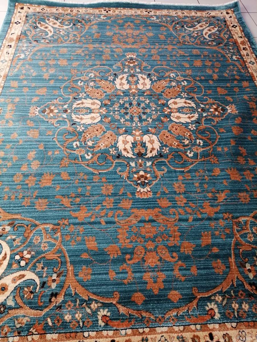 Beautiful , Vibrant , Modern , Excellent Quality Turkish Rug
