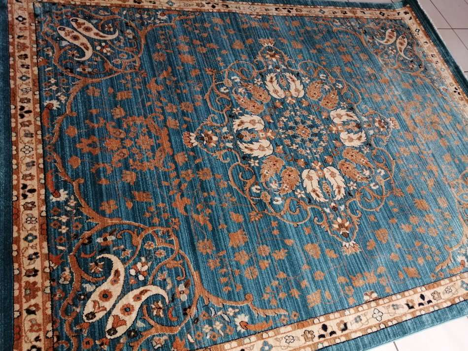 Beautiful , Vibrant , Modern , Excellent Quality Turkish Rug
