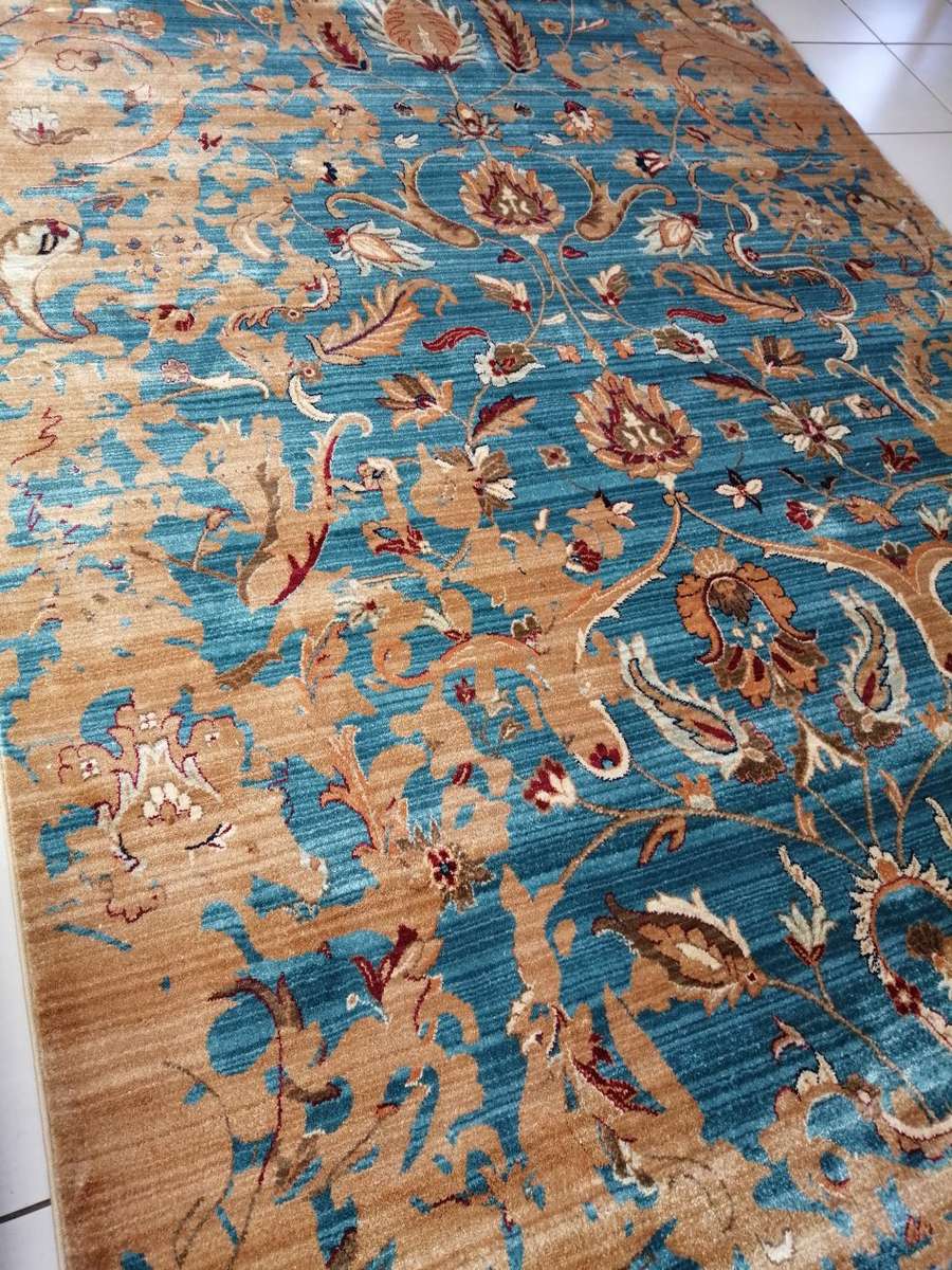 Beautiful , Vibrant , Modern , Excellent Quality Turkish Rug