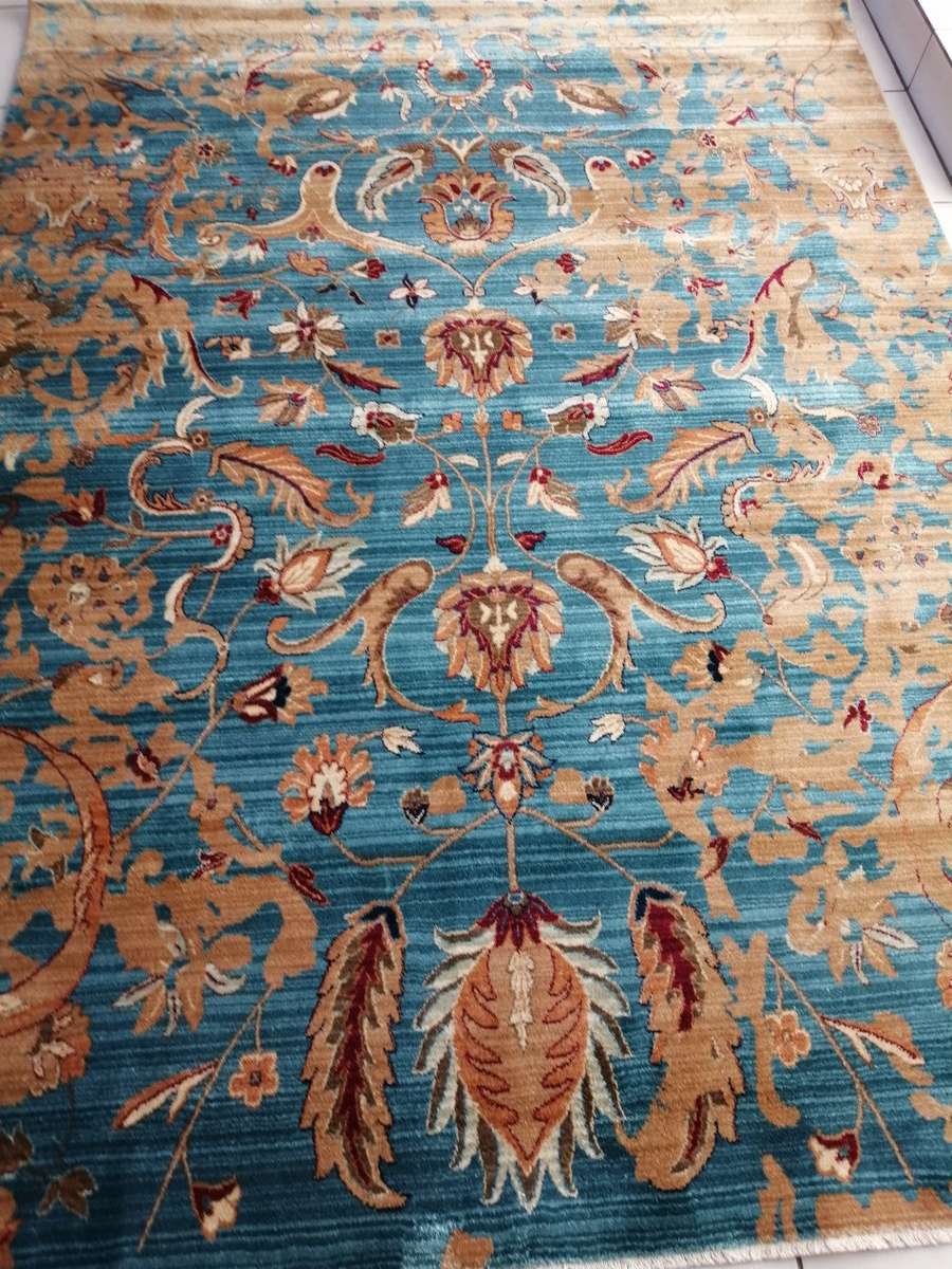 Beautiful , Vibrant , Modern , Excellent Quality Turkish Rug