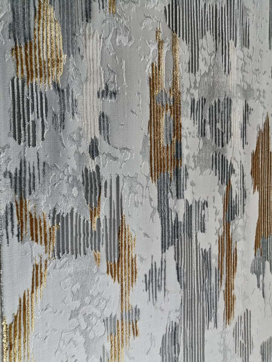 Beautiful , Vibrant , Modern , Excellent Quality Turkish Modern Rug