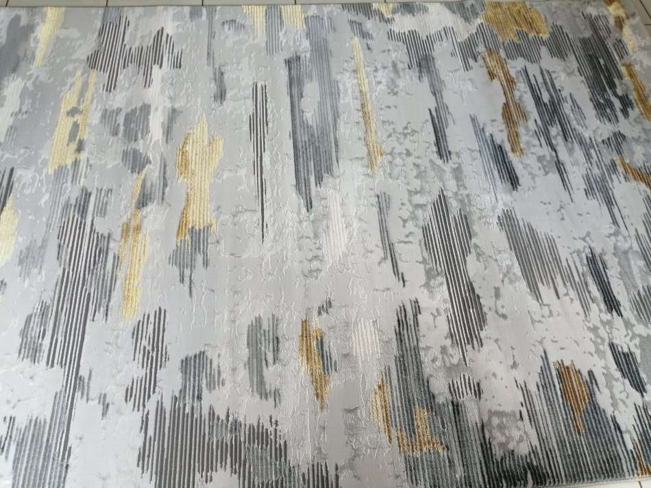 Beautiful , Vibrant , Modern , Excellent Quality Turkish Modern Rug