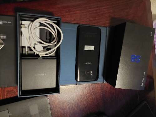 Samsung Galaxy S8 Used with box and charger