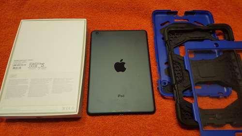 Apple iPad Mini 16 gb Wifi  (Model MD528HC South Africa)