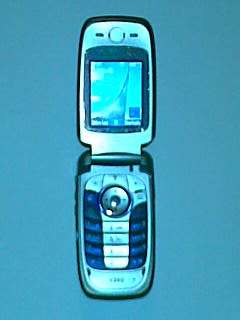 MOTOROLA V360 + FREE DELIVERY