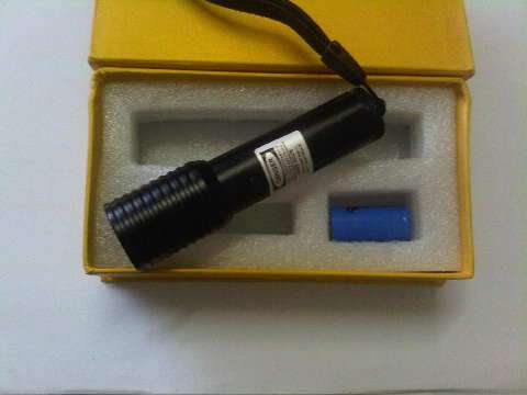 350mw GREEN LASER POINTER ** VERY POWERFULL**