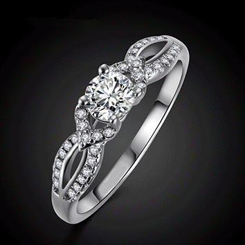 Exquisite 1.1 Carat Simulated Diamond Ring. Size 7 / O !!!