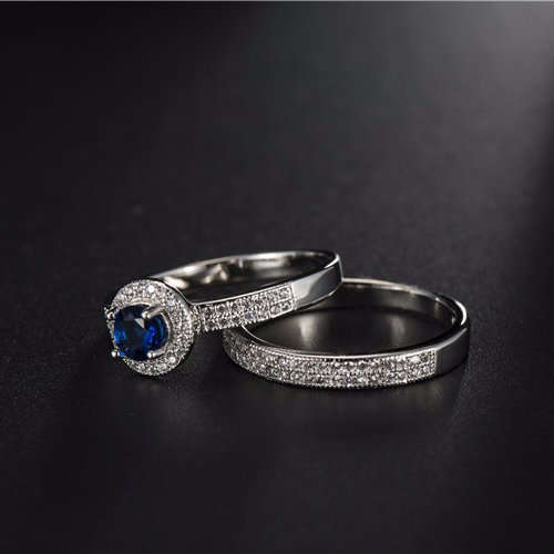 Astonishing 1.50 Carat Simulated Stone Ring Set (Double Band) . Size 9 / R3/4 !!!