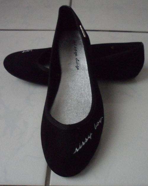 Sissy Boy Ballerina Flats Black ---Size 8---