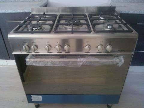 Elba Gas & Electric Cooker