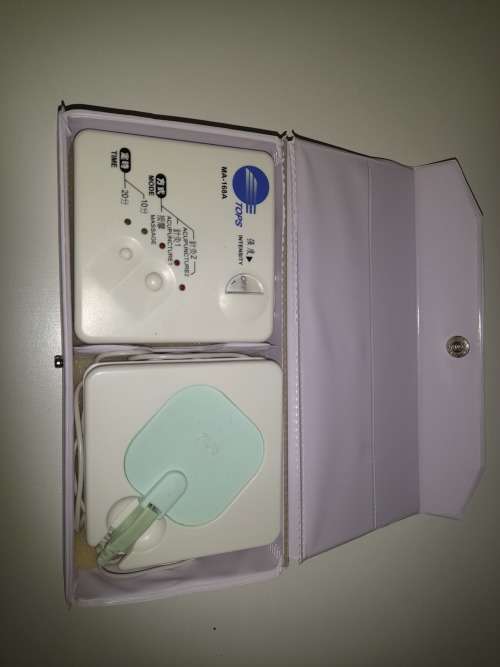 massage and acupuncture device