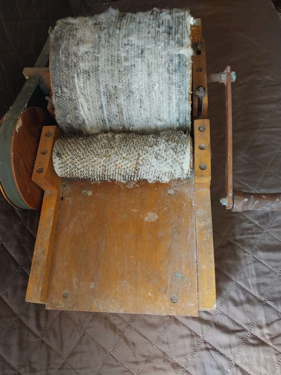 Drum wool carder