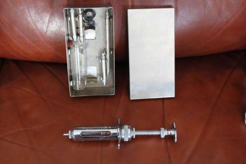 Vintage 1950s Dura Viking vetrinary syringe set made in Boston USA