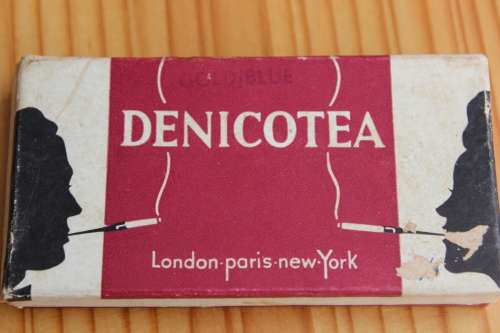 Vintage Denicotea bakelite cheroot holder