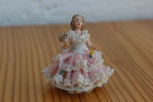 Original 1930`s Dresden figurine 6.5 cm tall no damage