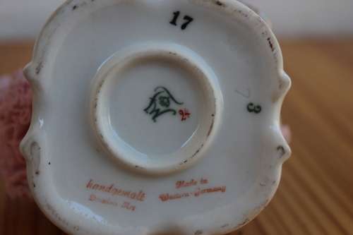 Original 1930s  German Dresden Dancers figurine 14.3cm good condition but slight damage on dress