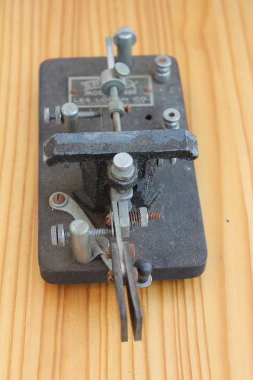 Rare Speed-X Model 500 Left hand morse code circa 1930s made by Les Logan Co. San Francisco USA